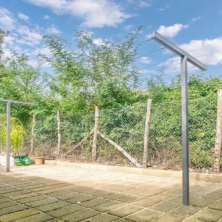 Castagno Apartment *