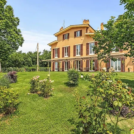 Castagno Apartment