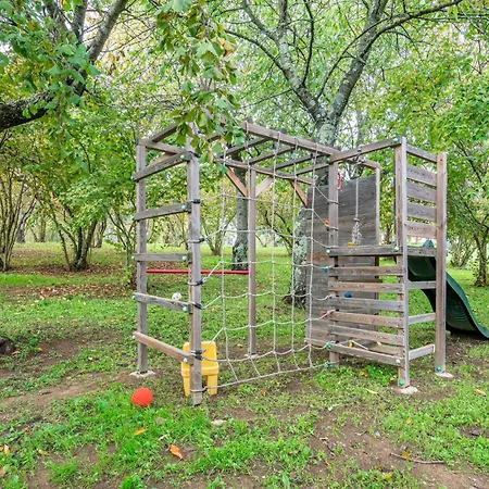 Castagno Apartment *